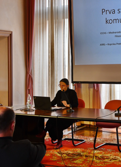 Primer vertikalne slike